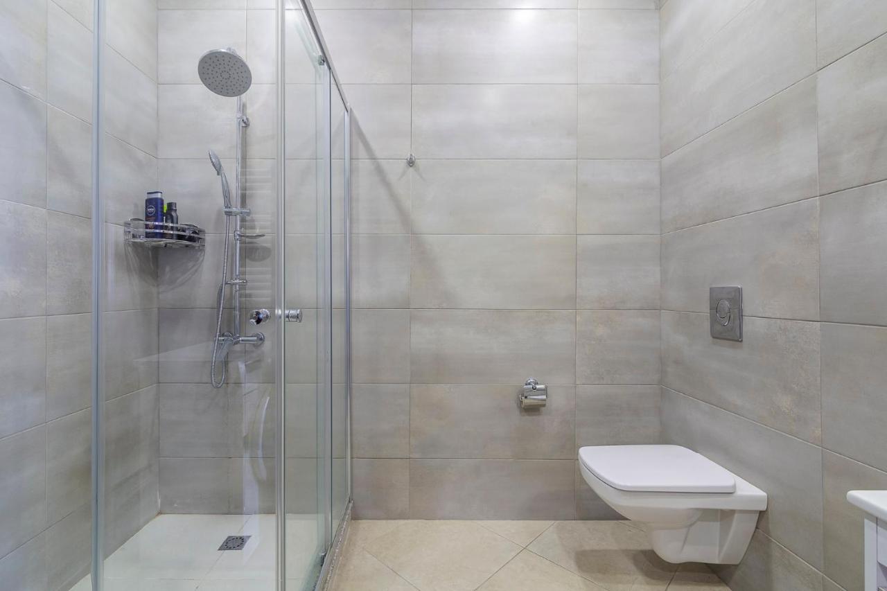 G-Point Apartment Batumi Bagian luar foto