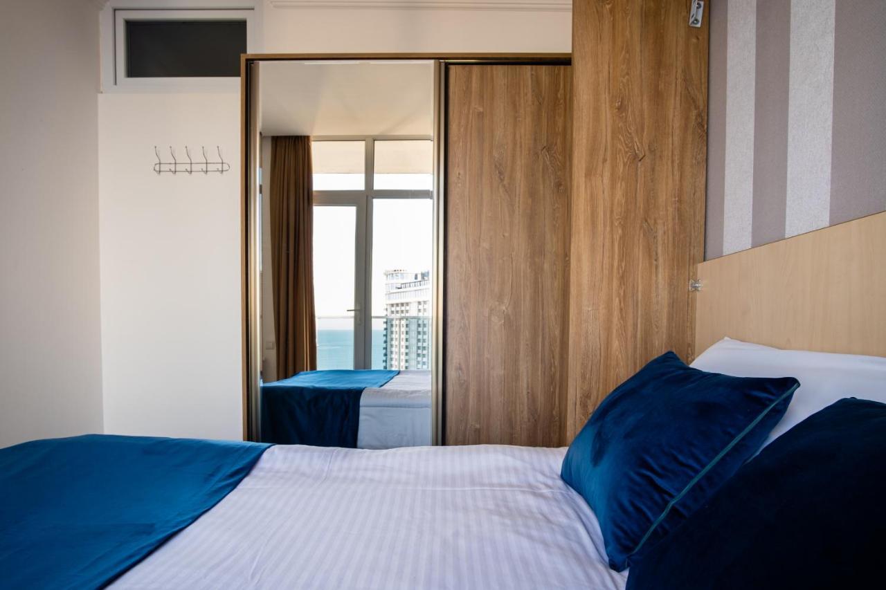 G-Point Apartment Batumi Bagian luar foto