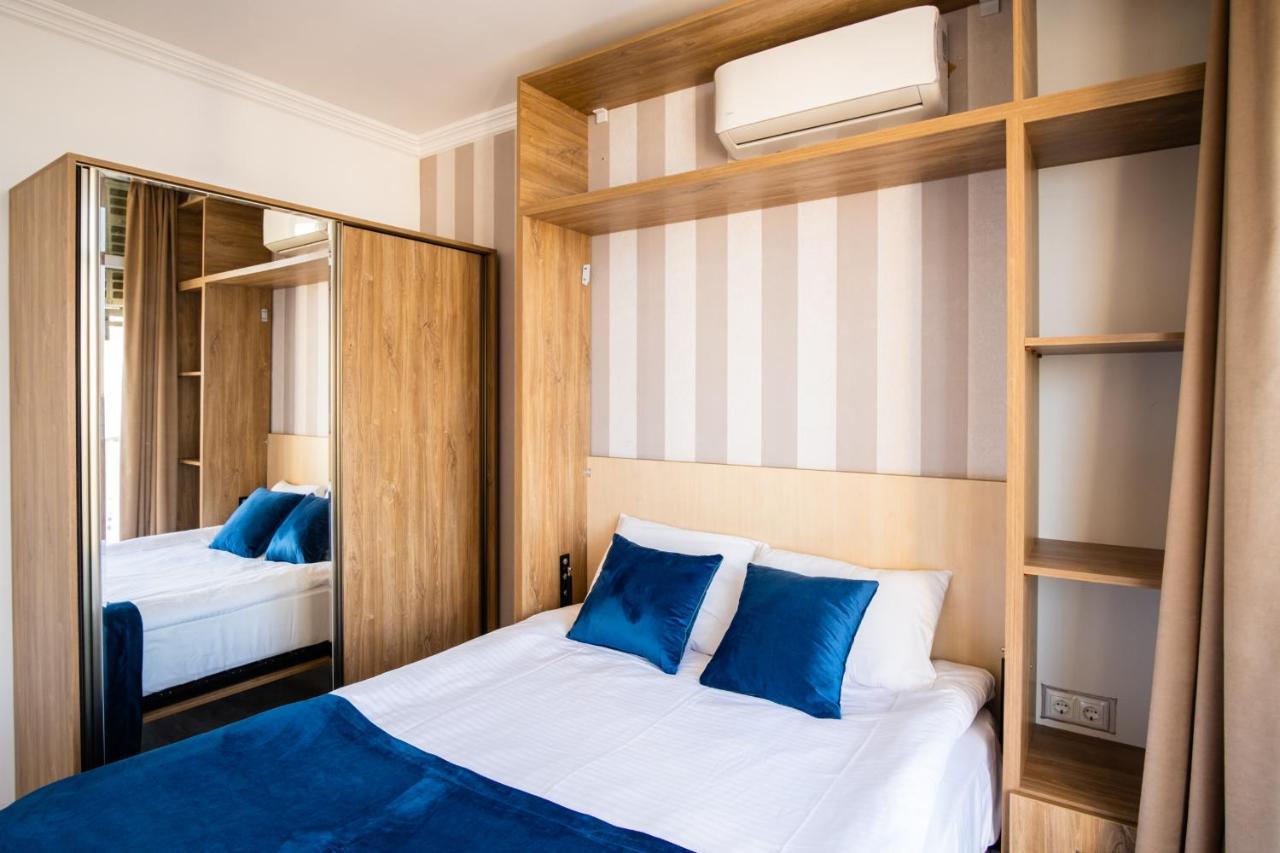 G-Point Apartment Batumi Bagian luar foto