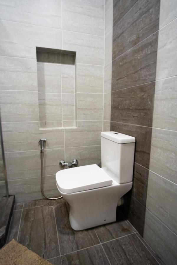 G-Point Apartment Batumi Bagian luar foto