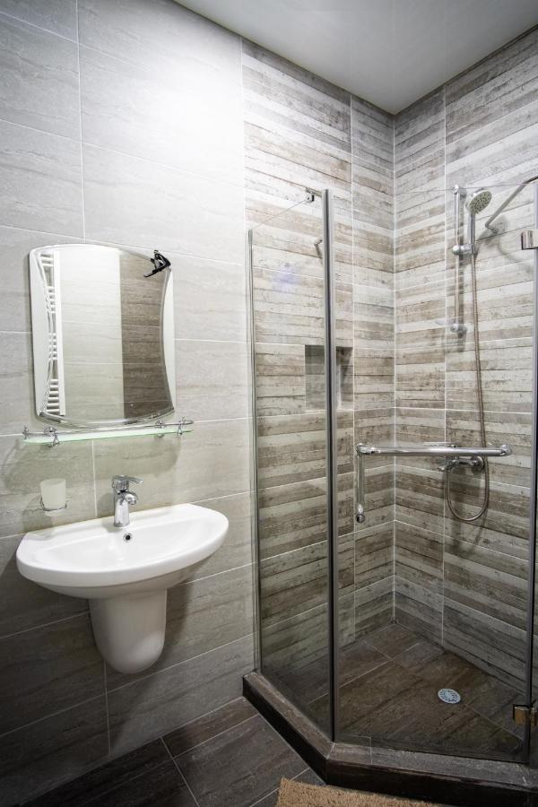 G-Point Apartment Batumi Bagian luar foto