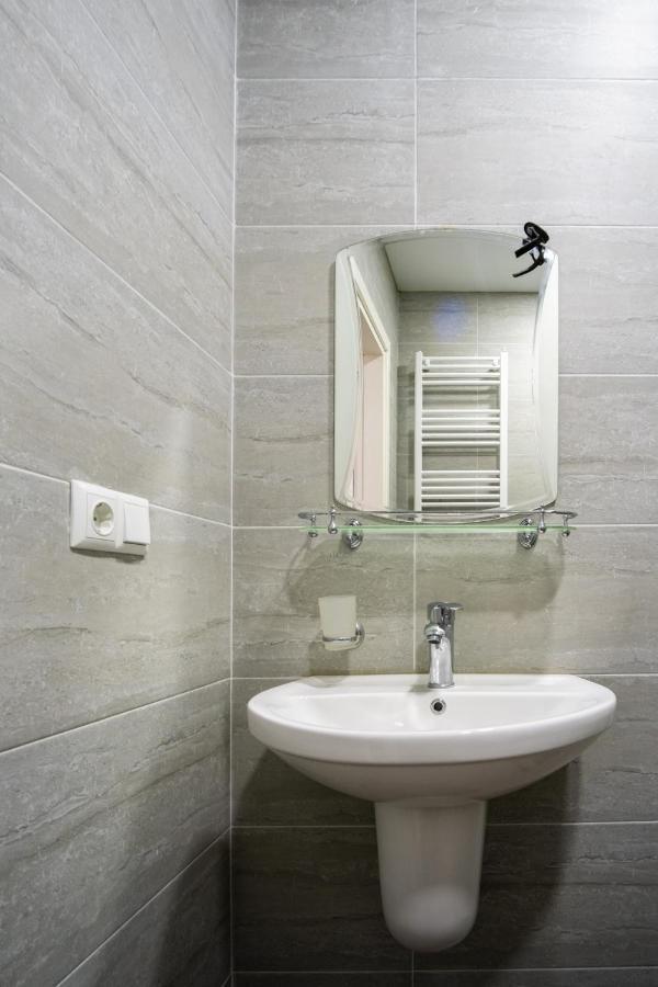 G-Point Apartment Batumi Bagian luar foto